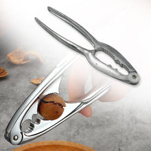 WALNUT CRACKER / NUT OPENER